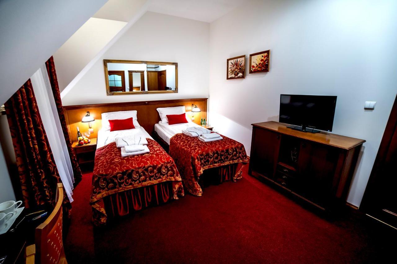 Osada Dankow Hotel Milomlyn Luaran gambar