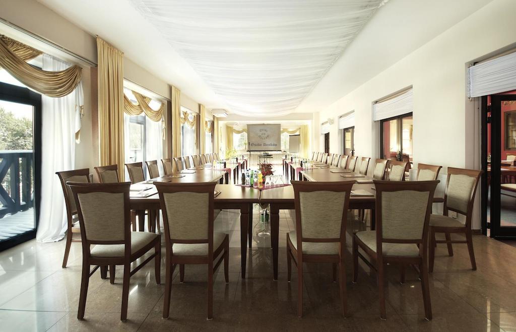 Osada Dankow Hotel Milomlyn Luaran gambar
